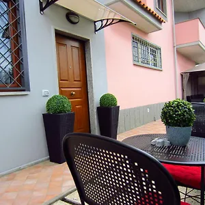 Sleep And Fly Rome Airport Bed and breakfast