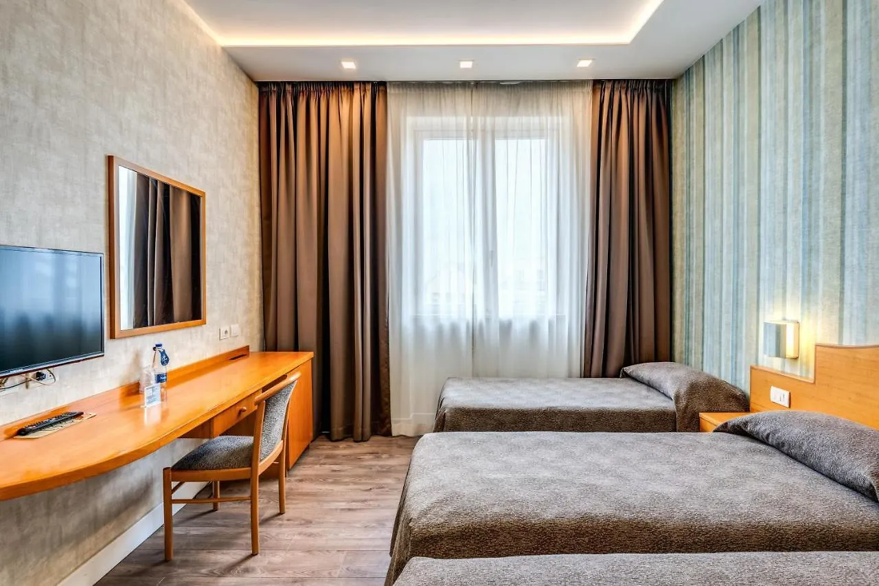 Hotel Isola Sacra Rome Airport Fiumicino 4*,  Italia